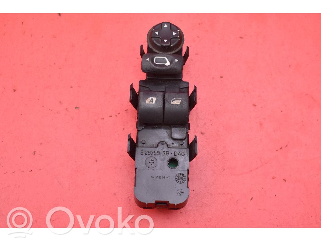 Peugeot 207 CC Electric window control switch