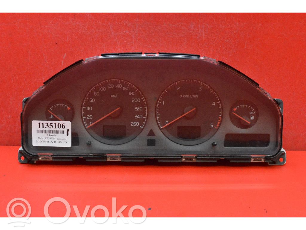 Volvo V70 Nopeusmittari (mittaristo) 