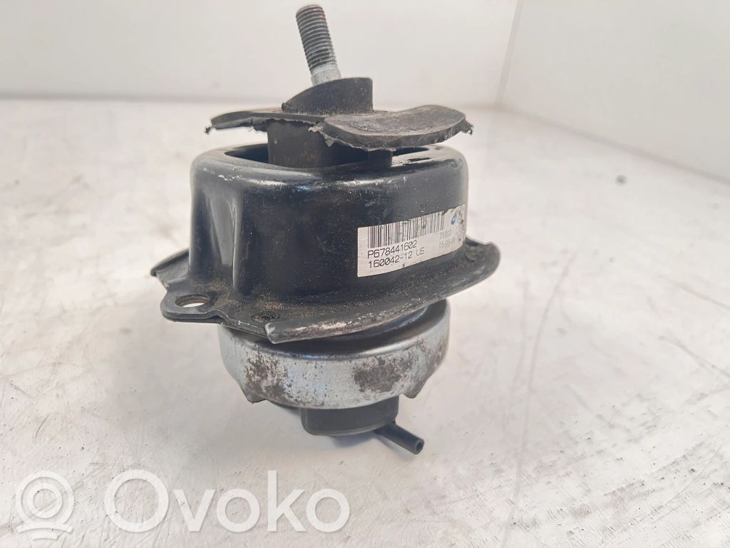 Moottorin kiinnikekorvake   678441602