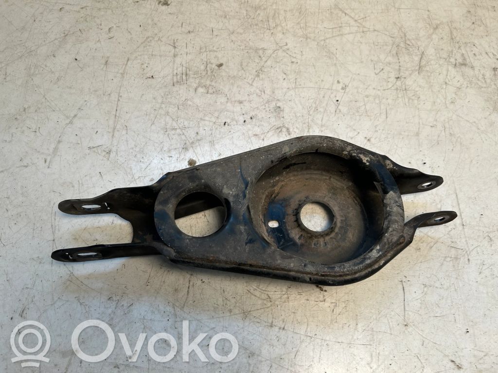Chrysler Pacifica Taka-ylätukivarren haarukkavipu 