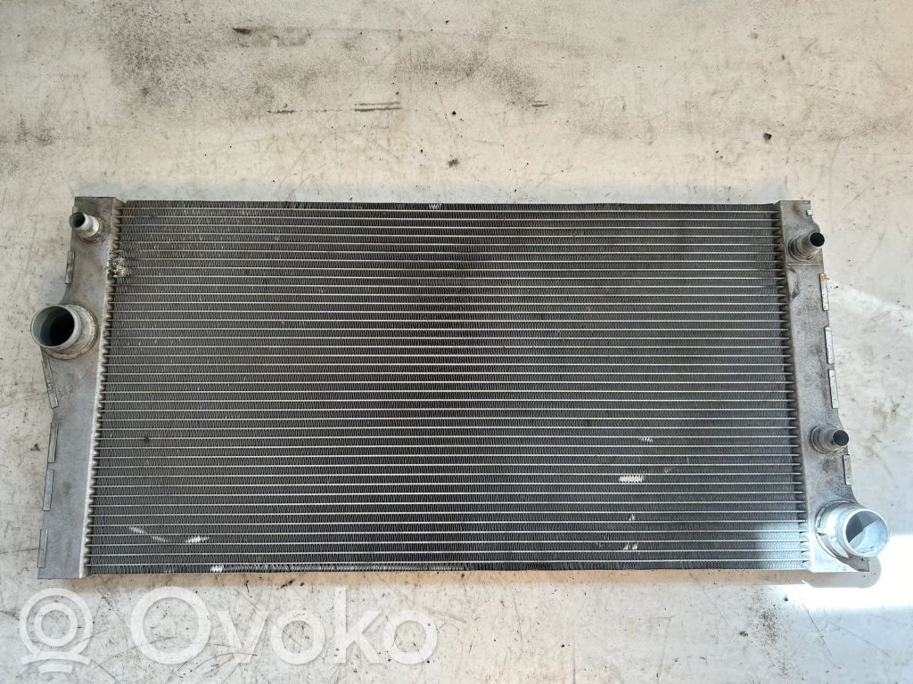 BMW 5 F10 F11 Dzesēšanas šķidruma radiators 