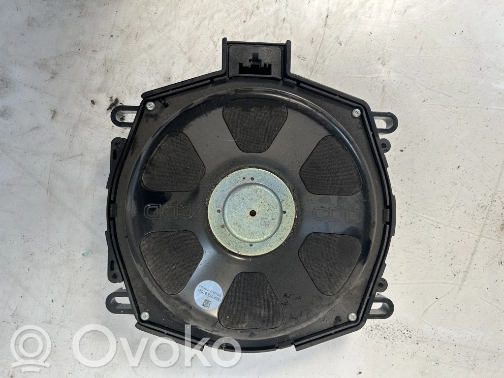 BMW X5 E70 Subwoofer 