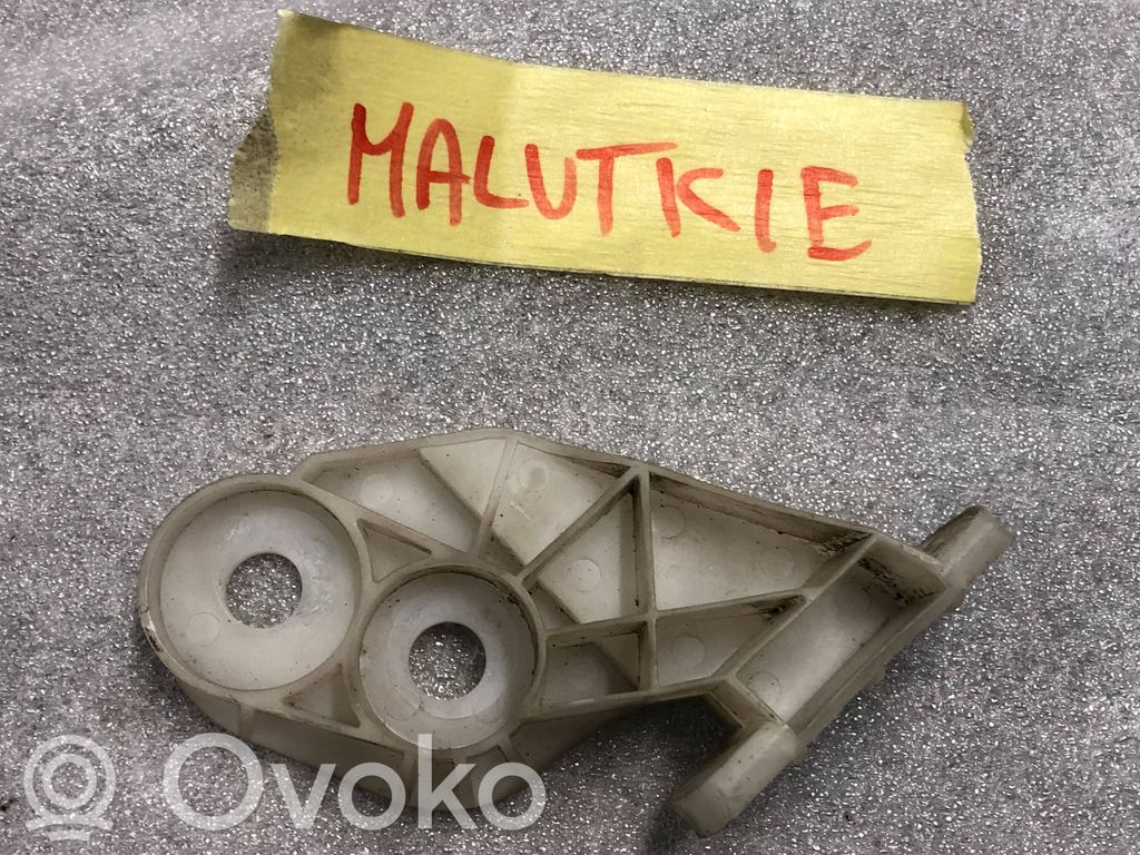 Front bumper mounting bracket   8195296