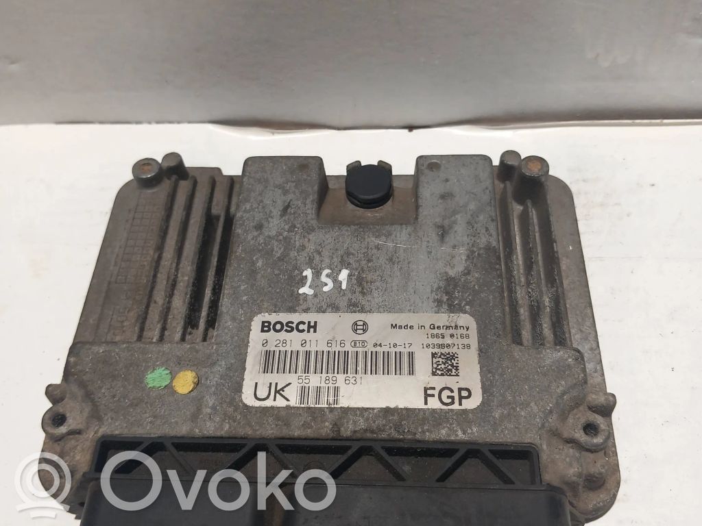 Opel Vectra C Engine control unit/module 