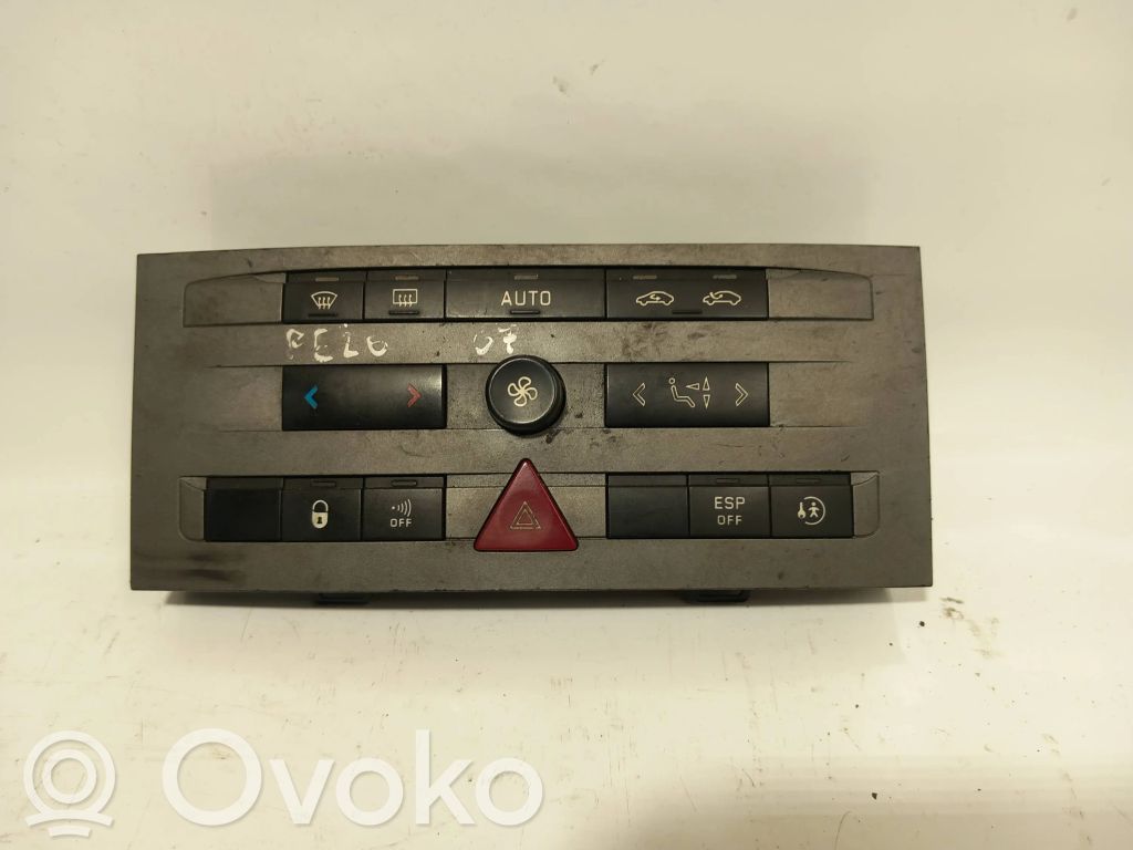Peugeot 407 Climate control unit 