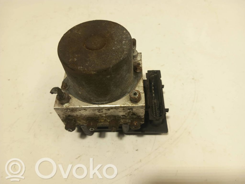 Toyota Avensis T250 ABS bloks 