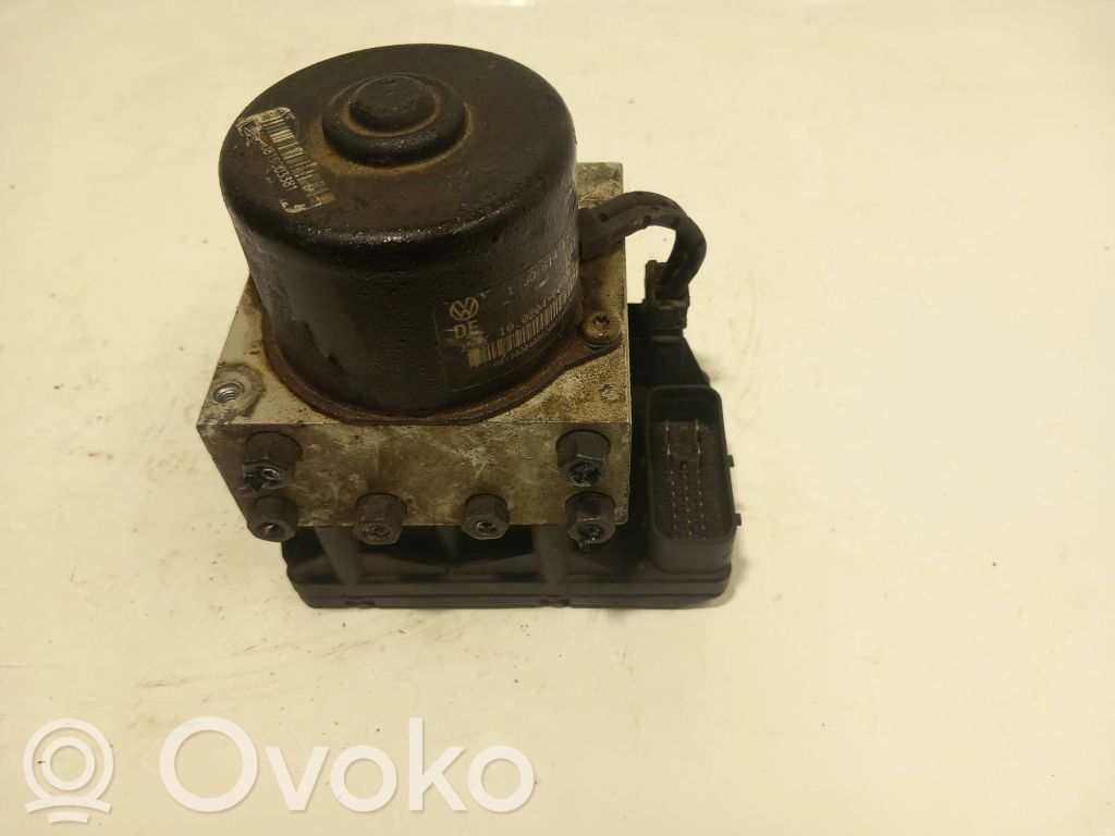 Volkswagen Golf IV ABS Blokas 