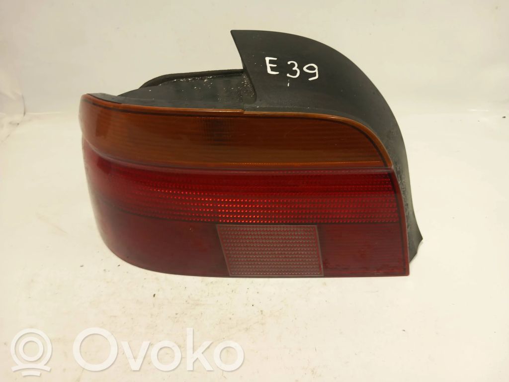 BMW 5 E39 Takavalon polttimon suojan pidike 