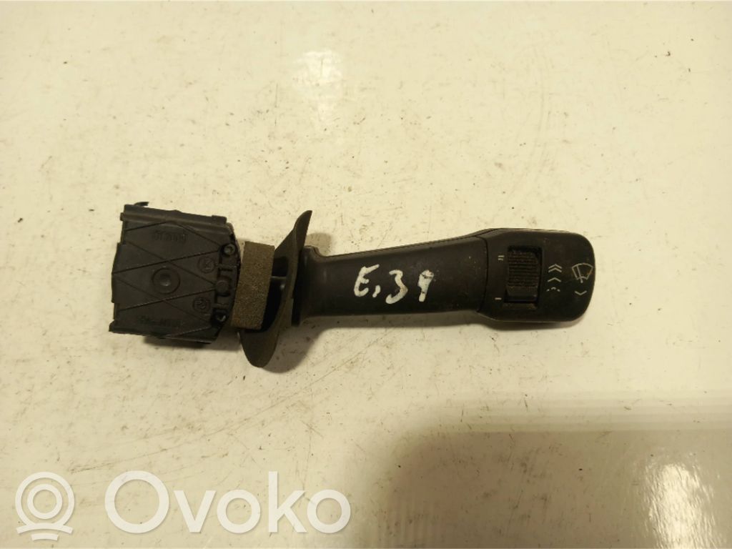 BMW 5 E39 Valytuvų rankenėlė 