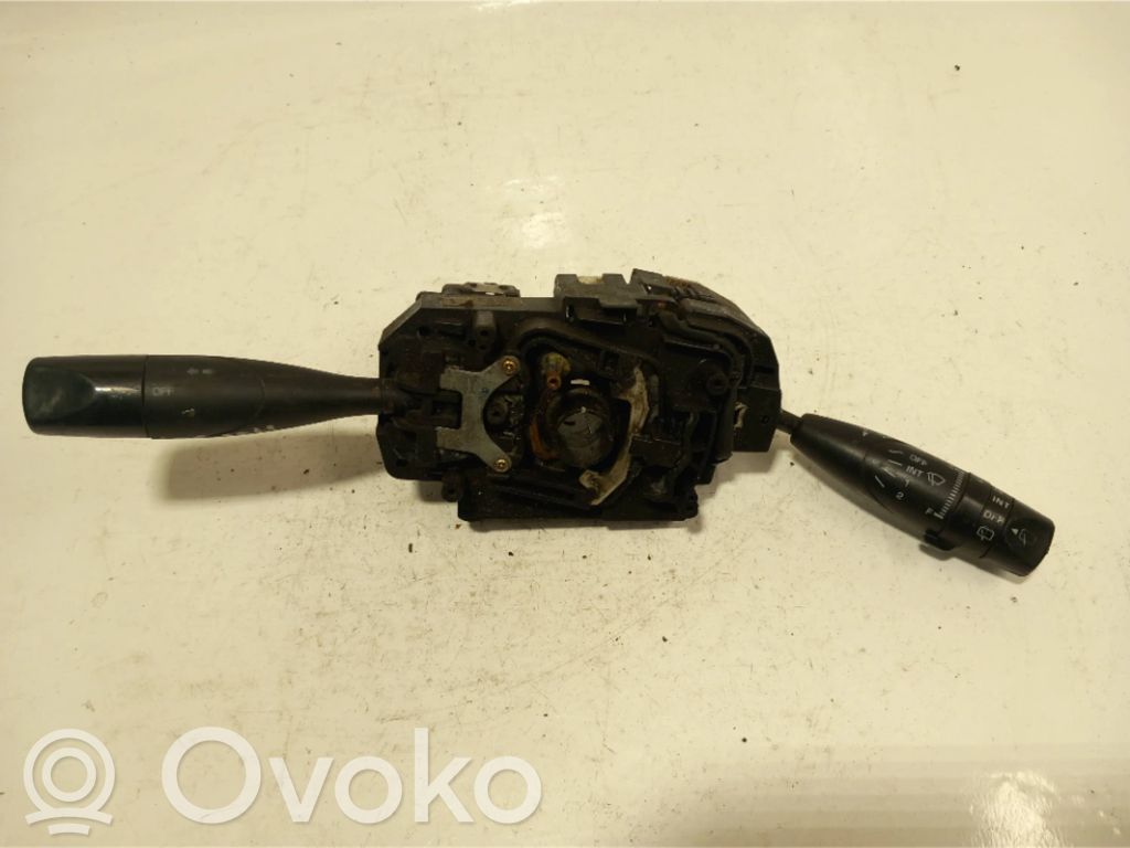 Mazda 626 Commodo, commande essuie-glace/phare 