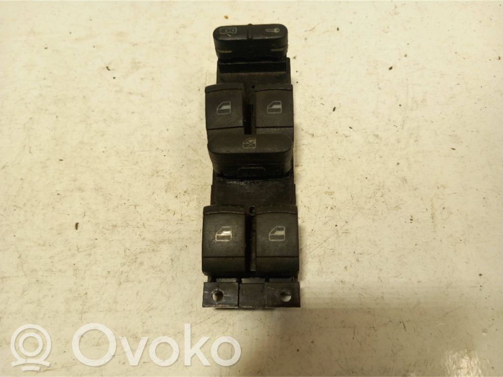 Volkswagen PASSAT B5.5 Electric window control switch 