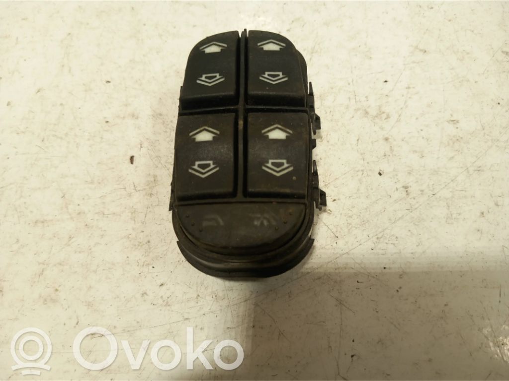 Ford Focus Electric window control switch 