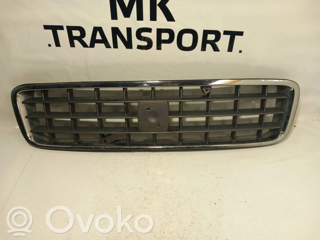 Volvo XC90 Etupuskurin ylempi jäähdytinsäleikkö 