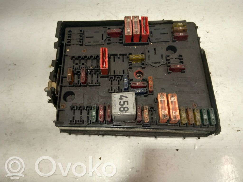 Volkswagen Golf V Fuse box set 