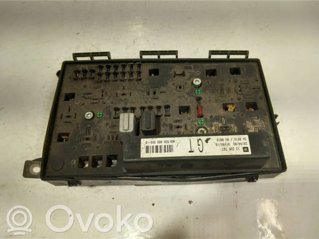 Opel Zafira B Sulakemoduuli 
