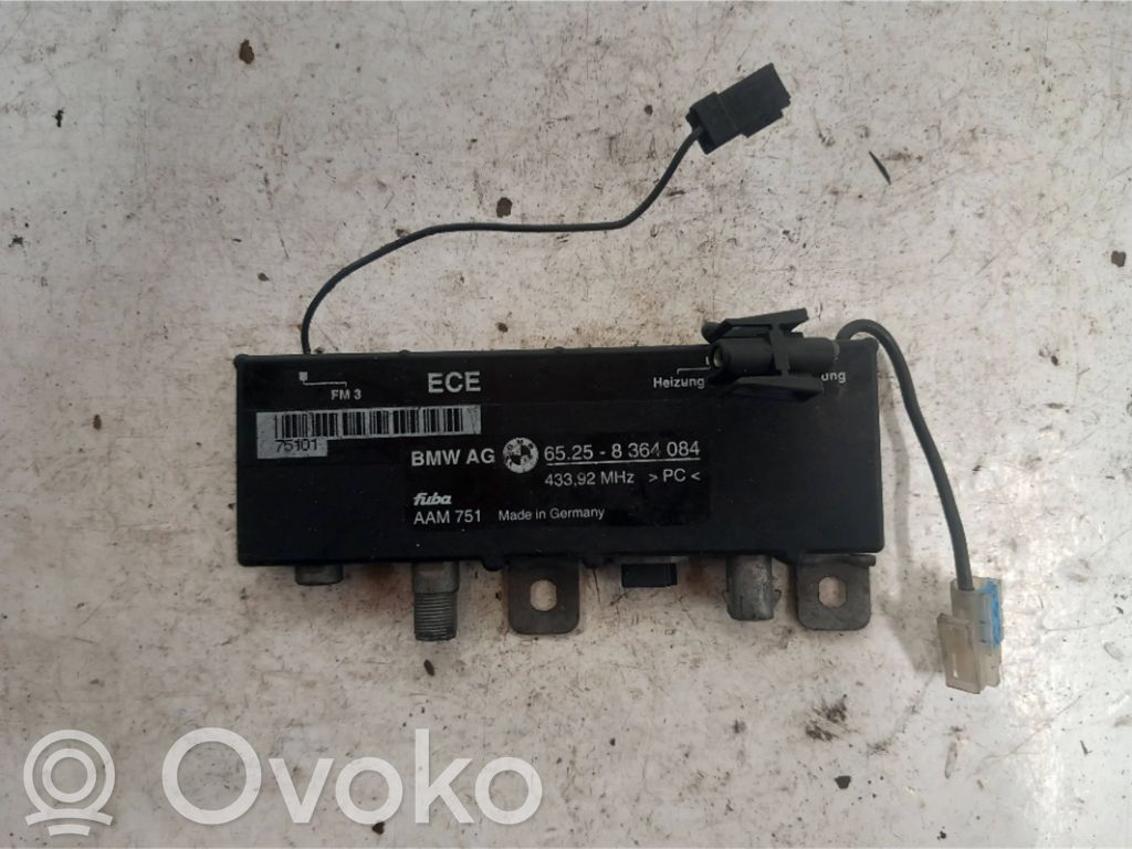 BMW 5 E39 Antenos stiprintuvas 
