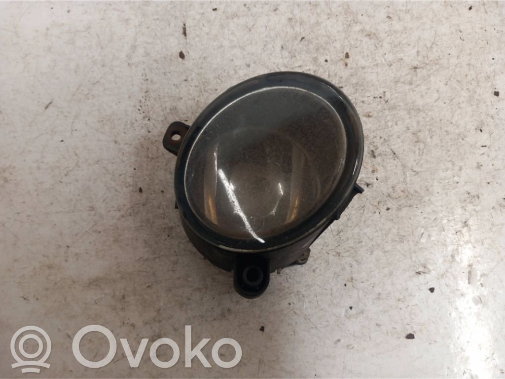 Światło przeciwmgłowe przednie   1S7115K201AC,0305062002,0305062004,1115532,1126654,1302897,1312914,1321695,1331776,190281012,190282012,1S7115K201AB,1S7115K205AA,1S715K205AA,3S7115K205AB,3S7115K205AD,3S7115K205AE