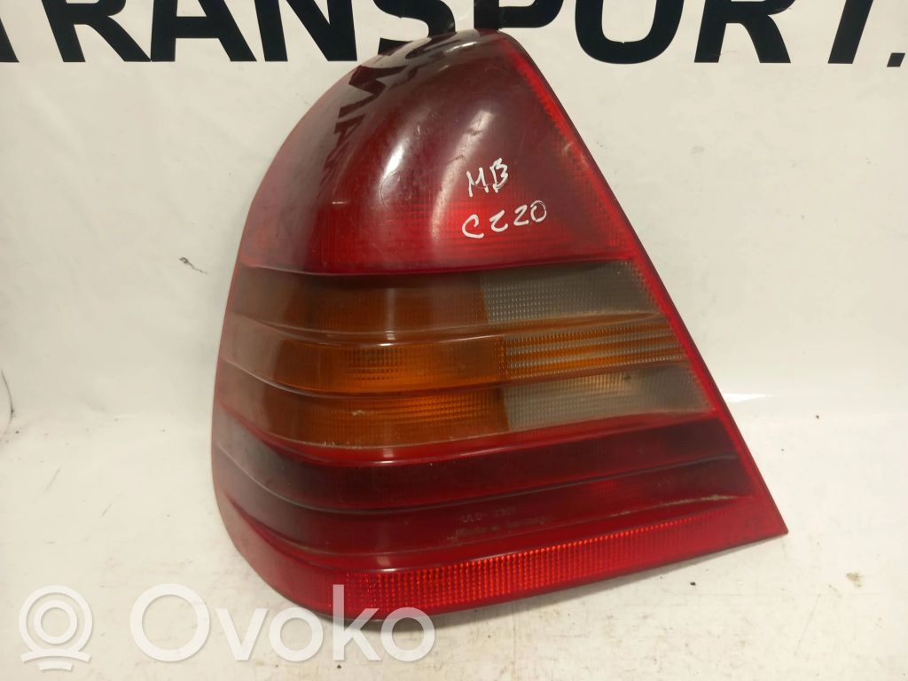 Mercedes-Benz C W202 Lampa tylna 