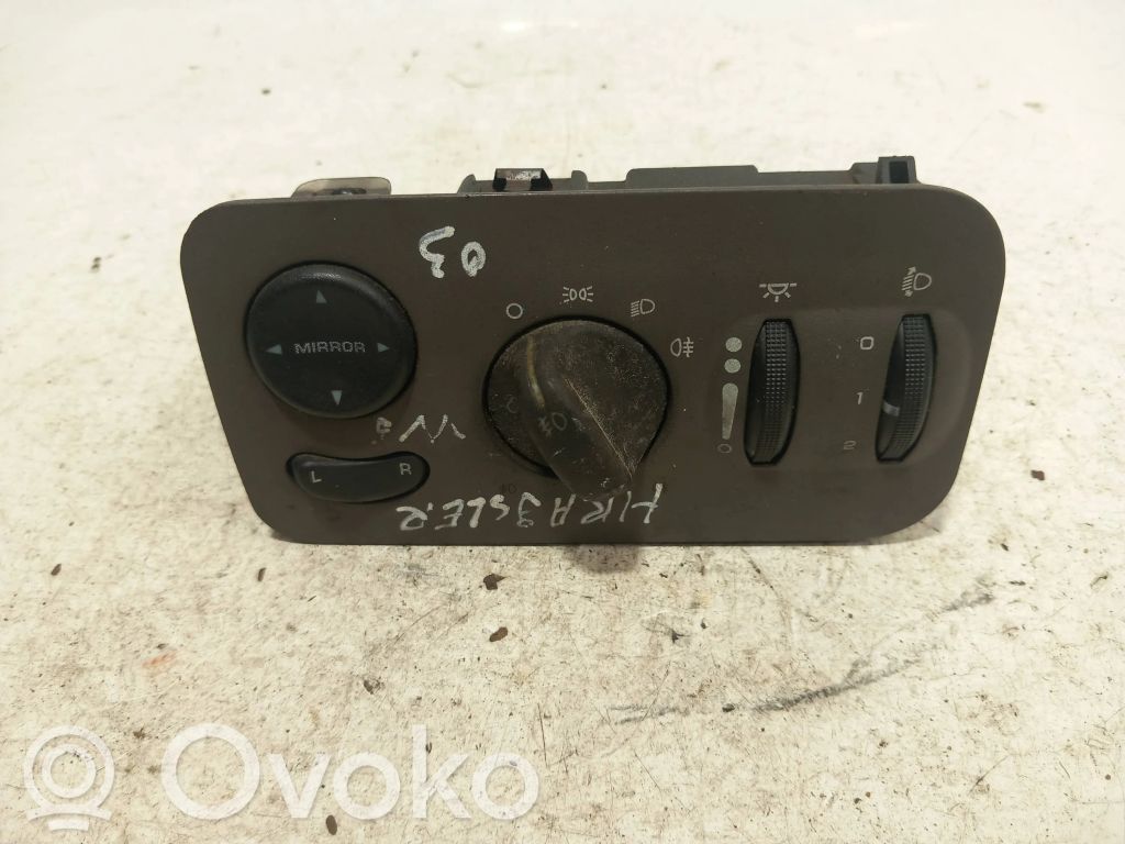 Chrysler Voyager Light switch 