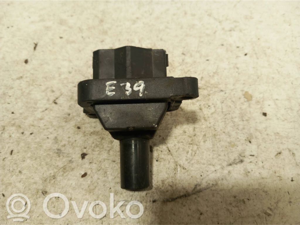 BMW 5 E39 Cewka zapłonowa wysokiego napięcia 