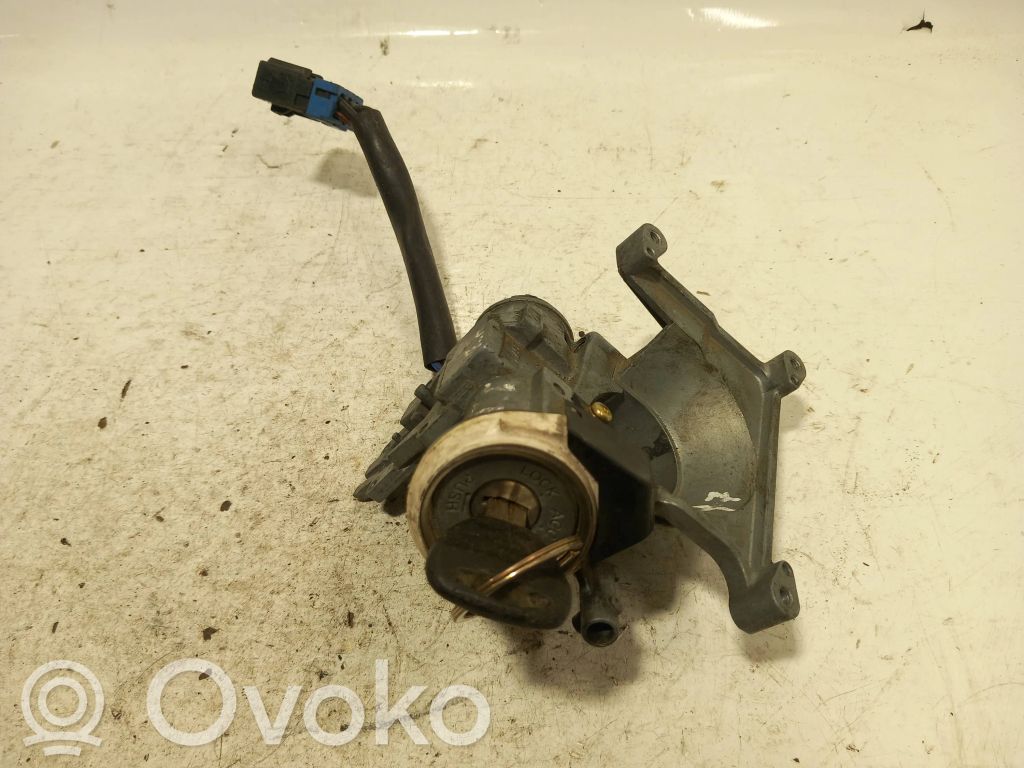 Mitsubishi Space Runner Ignition lock 