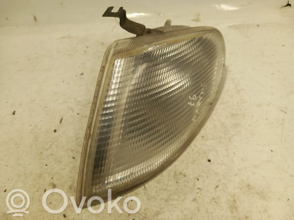 Ford Galaxy Front indicator light 