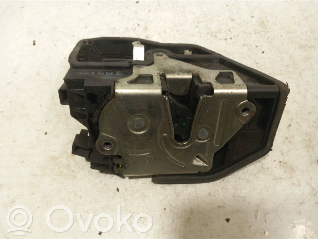 BMW 5 E60 E61 Etuoven lukko 
