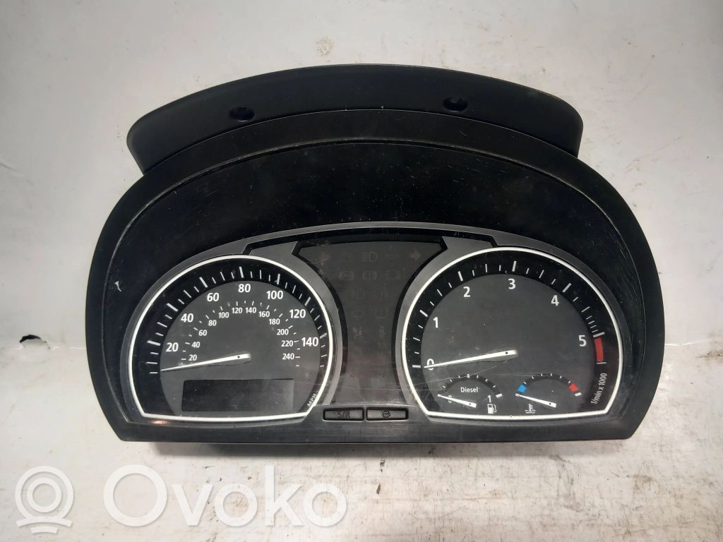 BMW X3 E83 Nopeusmittari (mittaristo) 