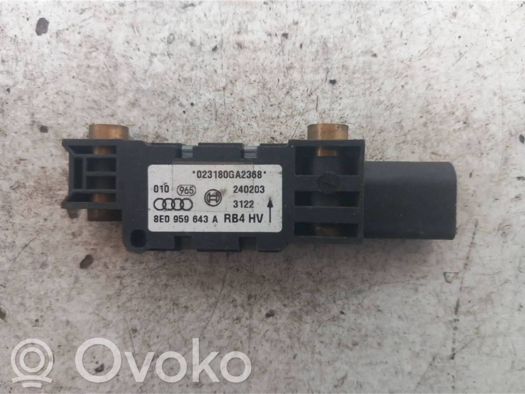 Audi A4 S4 B6 8E 8H Sensore d’urto/d'impatto apertura airbag 