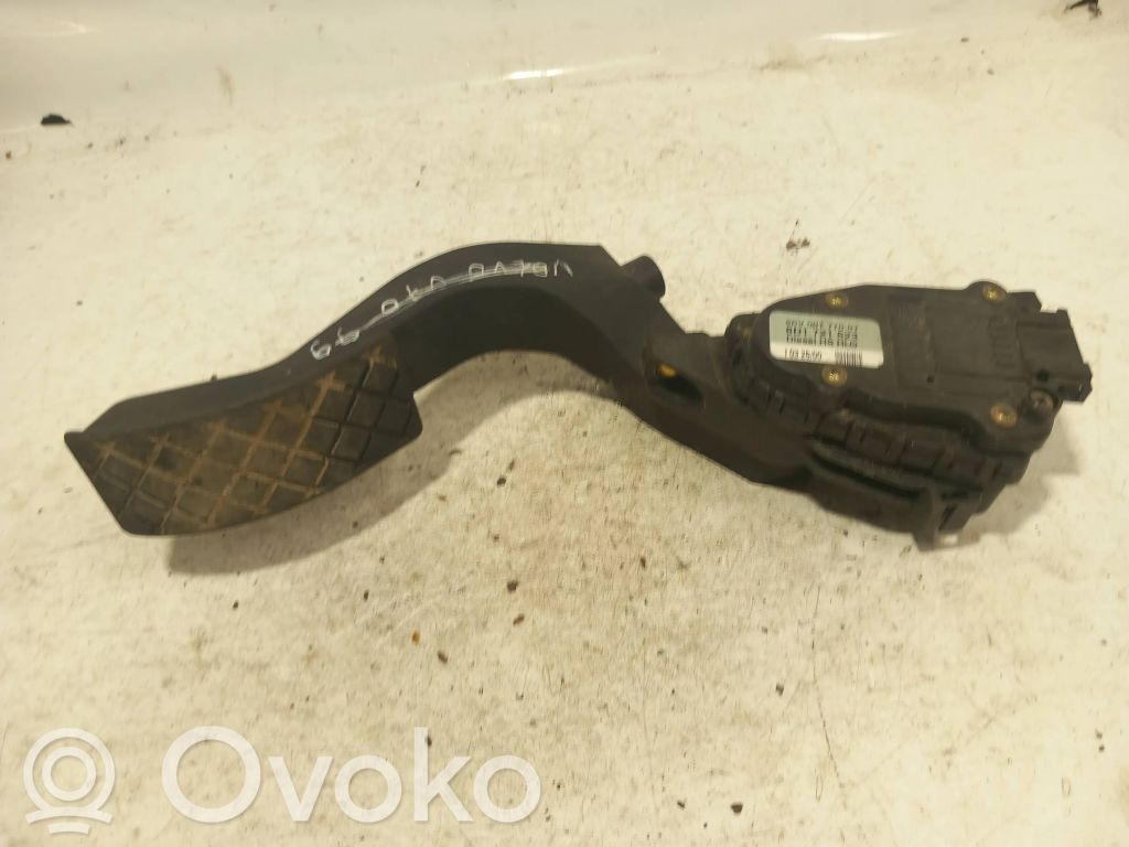 Audi A4 S4 B5 8D Accelerator throttle pedal 