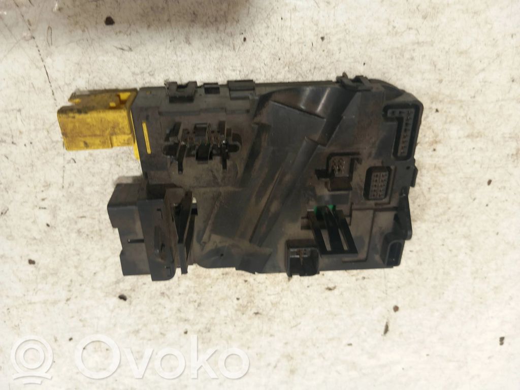 Volkswagen Golf V Steering angle sensor 