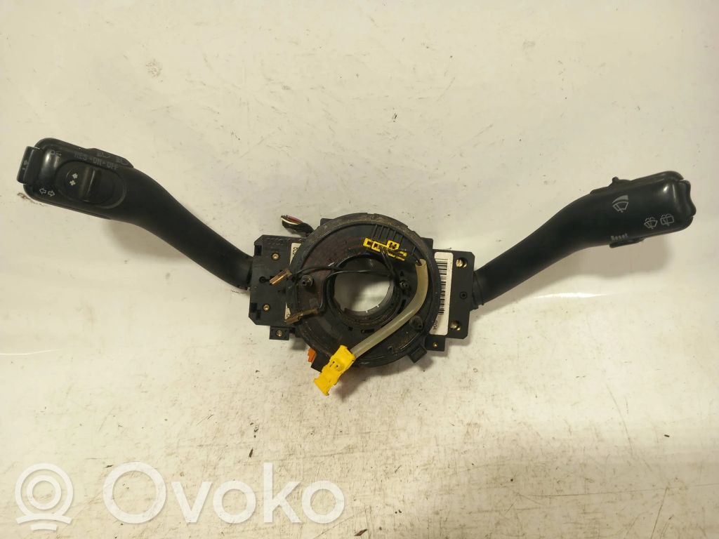 Skoda Octavia Mk1 (1U) Interruptor/palanca de limpiador de luz de giro 