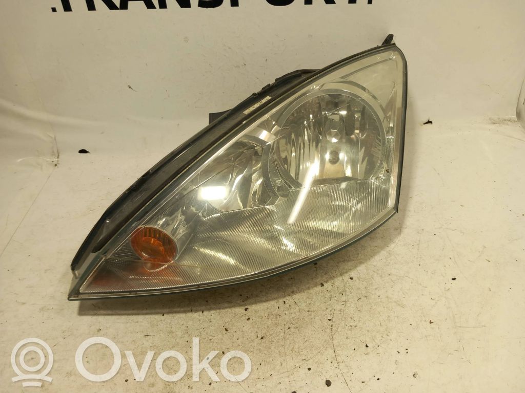Ford Focus Headlight/headlamp 