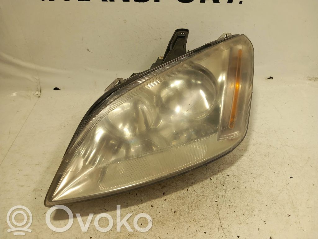 Ford C-MAX I Headlight/headlamp 