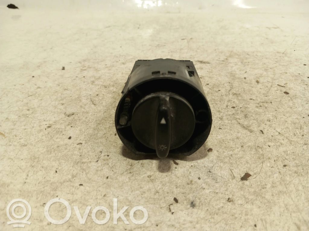 Audi A6 S6 C5 4B Interruptor de luz 