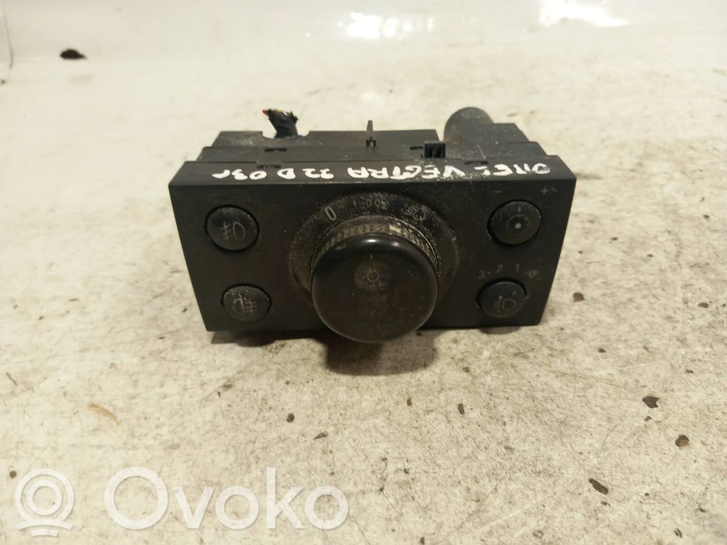 Opel Vectra C Light switch 