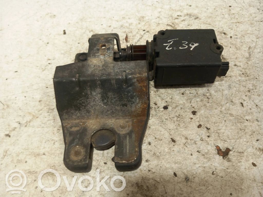 BMW 5 E39 Tailgate/trunk/boot lock/catch/latch 