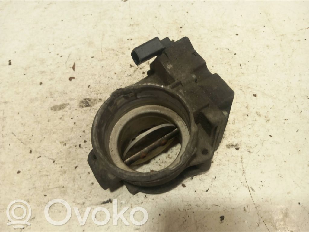 Audi A4 S4 B7 8E 8H Droseļvārsts 