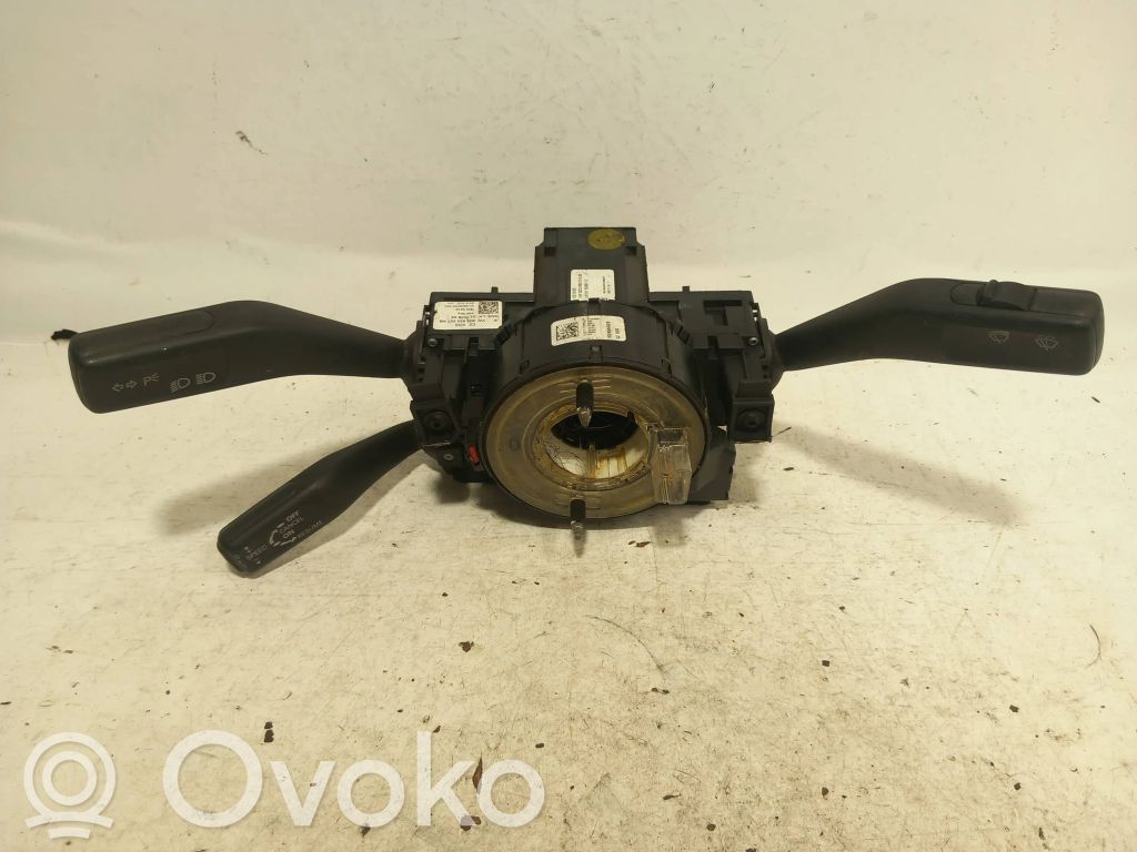 Volkswagen PASSAT B6 Interruptor/palanca de limpiador de luz de giro 