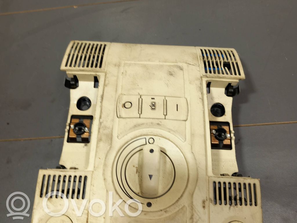 Éclairage lumière plafonnier avant   4E0907135A,4E0910135A,510030600
