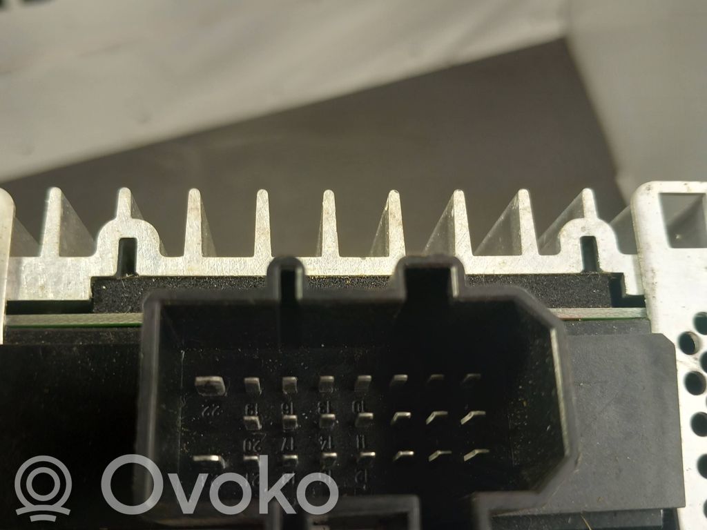 Audi A8 S8 D3 4E Garso stiprintuvas 