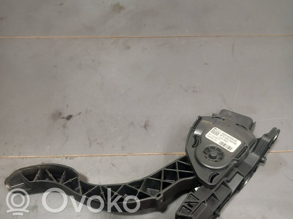 Volvo XC70 Gaspedal 