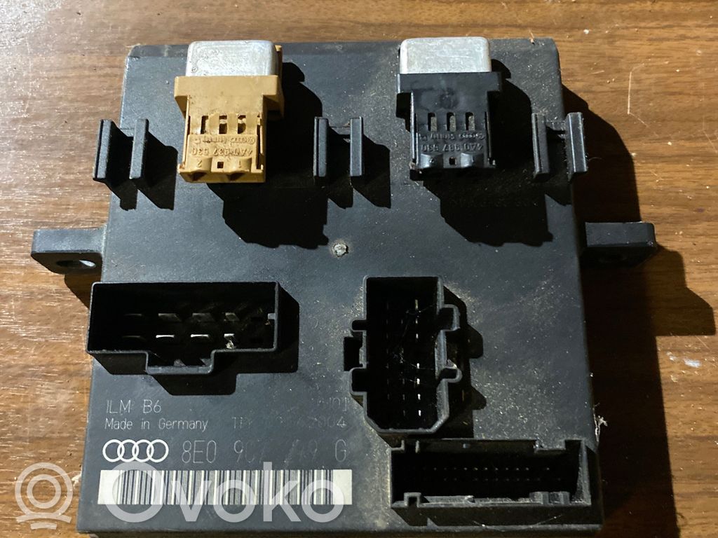 Audi A4 S4 B6 8E 8H Module confort 