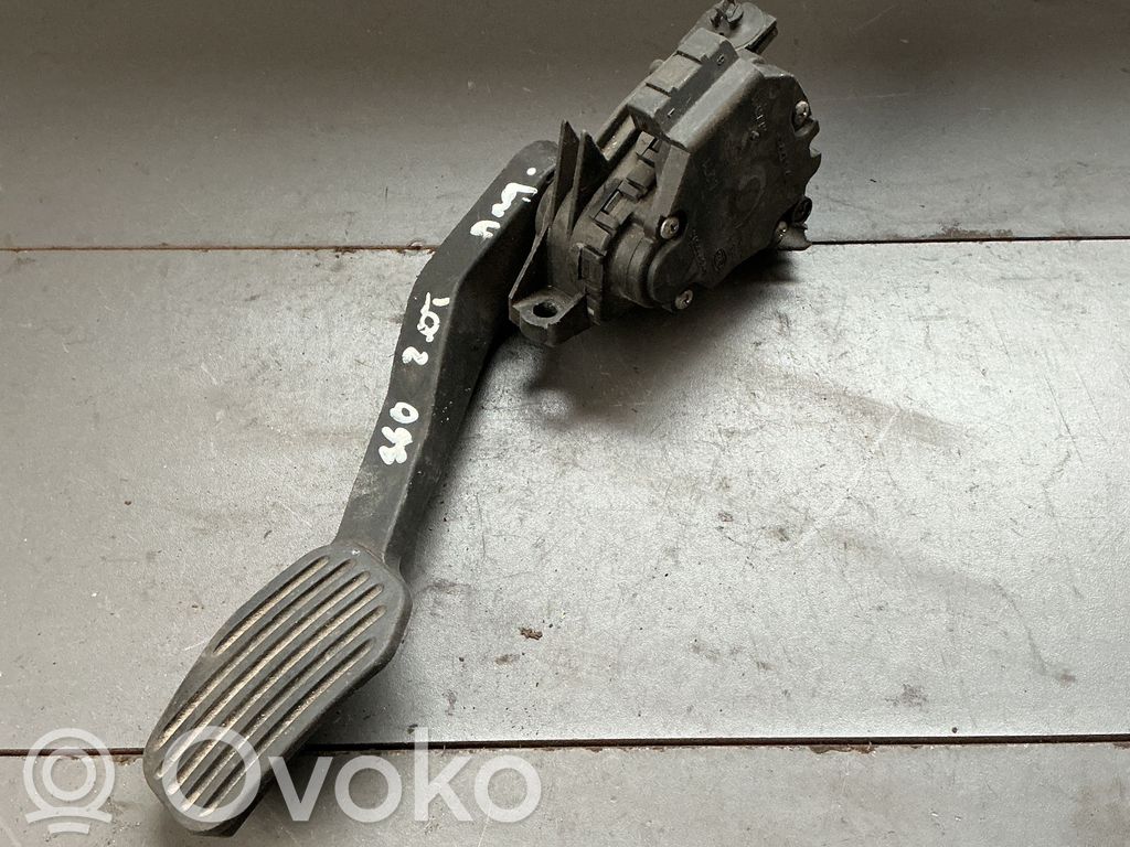 Volvo S60 Kaasupoljin 