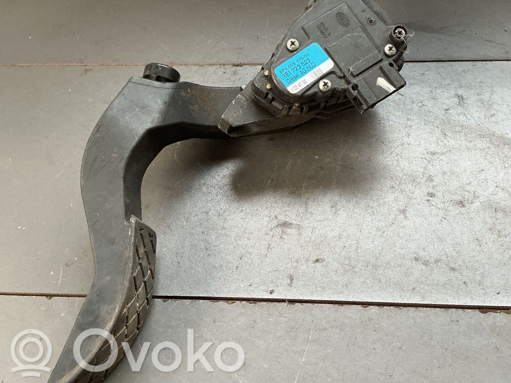 Audi A4 S4 B6 8E 8H Pedal del acelerador 