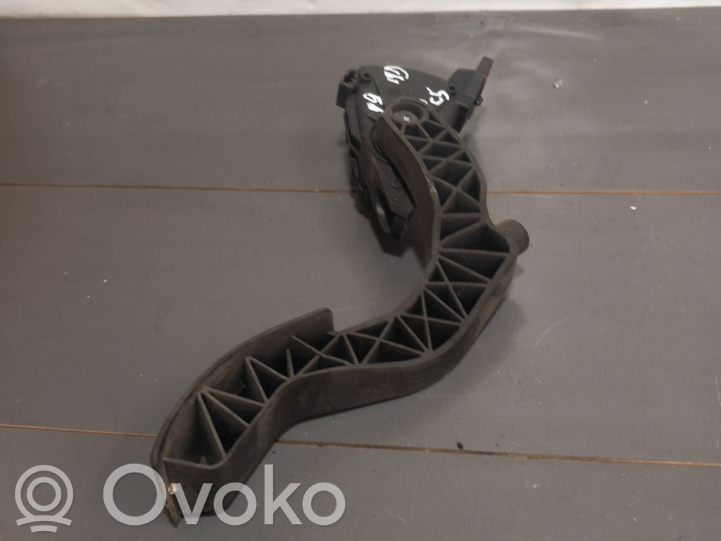 Audi A6 S6 C5 4B Accelerator throttle pedal 