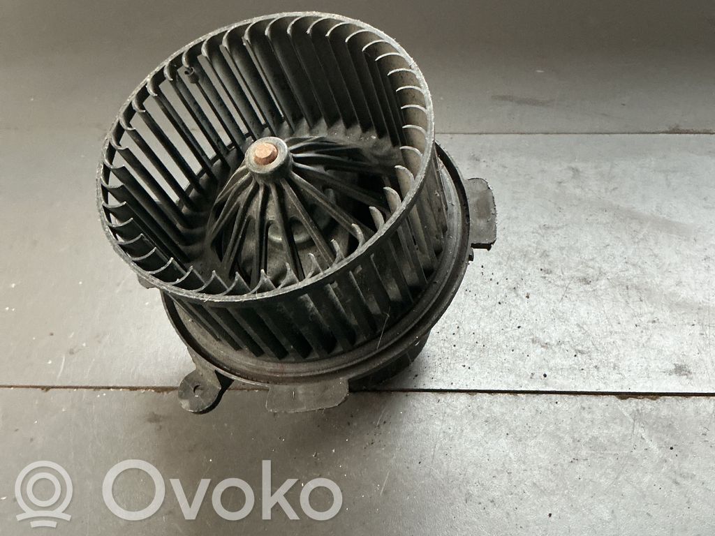 Peugeot 307 Pečiuko ventiliatorius/ putikas 