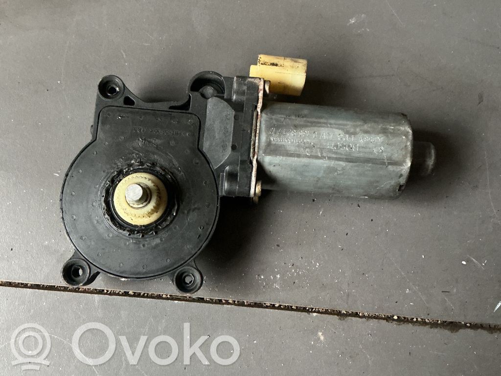 BMW 3 E46 Motor del regulador de la ventanilla de la puerta delantera 