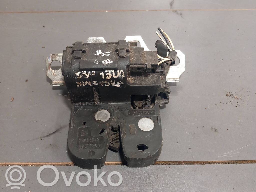 Opel Insignia A Aizmugurējā pārsega slēdzene 