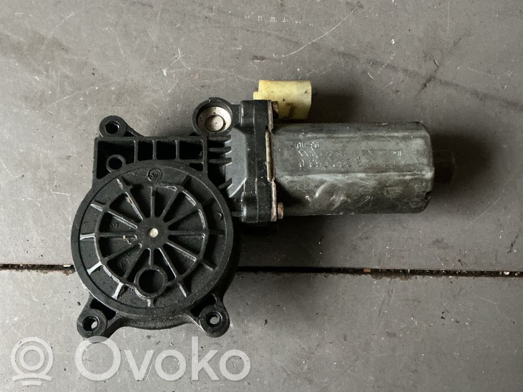BMW 3 E46 Silnik regulatora szyby drzwi przednich 